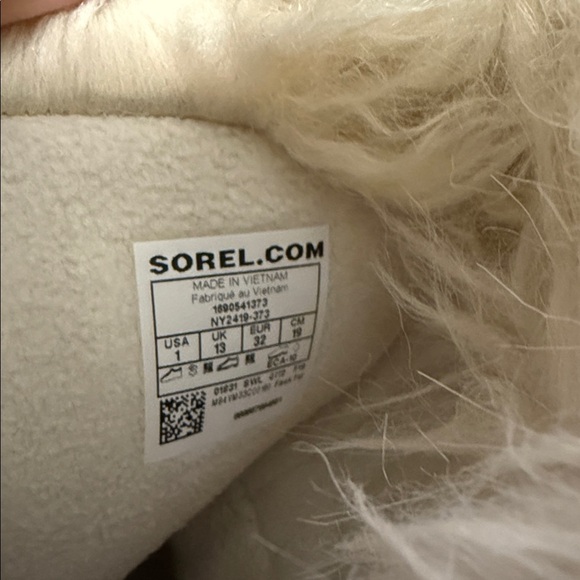 Kids Sorel Tofino II | Cream Faux Fur Lined Boots - Black & Tan - kids size 1 - Picture 7 of 7